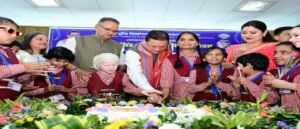 मुख्यमंत्री श्री पुष्कर सिंह धामी ने दृष्टि दिव्यांग बच्चों के साथ मनाया जन्म दिवस। WWW.JANSWAR.COM