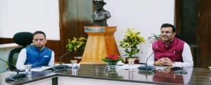 मुख्य सचिव आनन्द बर्द्धन ने मुख्यमंत्री घोषणाओं की समीक्षा की, लंबित मामलों के समयबद्ध निस्तारण के निर्देश। WWW.JANSWAR.COM