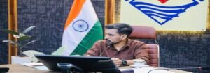 परिवार की प्रताड़ना से शिक्षा से वंचित रुद्र प्रताप नेगी का सहारा बना जिला प्रशासन। WWW.JANSWAR.COM