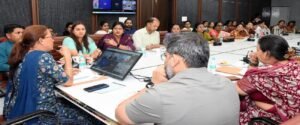 “आंगन का मिलन”कार्यक्रम की तैयारियों को लेकर मंत्री रेखा आर्या ने की समीक्षा बैठक WWW.JANSWAR.COM