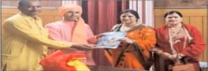 रवांई की संस्कृति और पहाड़ी उत्पादों की महक लेकर मुनि की रेती पहुंचे स्वामी प्रसन्नानंद। WWW.JANSWAR.COM