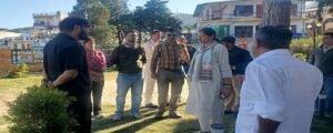 जिलाधिकारी ने सुमन पार्क एवं नई टिहरी मार्केट के सौंदर्यीकरण कार्यों का किया निरीक्षण। WWW.JANSWAR.COM