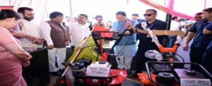 जनसमस्याओं का समयबद्ध समाधान करें अधिकारी, जनता को बार-बार कार्यालयों के चक्कर न लगाने पड़ें: मुख्यमंत्री धामी। WWW.JANSWAR.COM