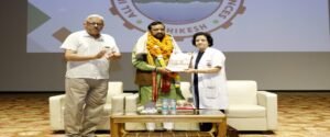 एम्स ऋषिकेश पहुंचे राष्ट्रीय सफाई कर्मचारी आयोग के अध्यक्ष भगवत प्रसाद मकवाना, हाउसकीपिंग कर्मचारियों की समस्याएं सुनीं। WWW.JANSWAR.COM