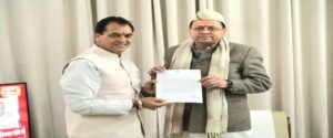 बापू ग्राम वनभूमि प्रकरण के स्थायी समाधान के लिए डॉ. प्रेमचंद अग्रवाल ने CM धामी से की मुलाकात। WWW.JANSWAR.COM